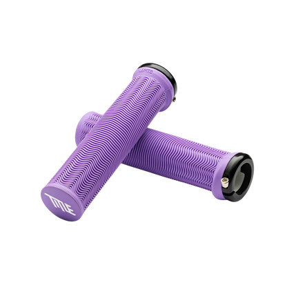 LO1 Grips